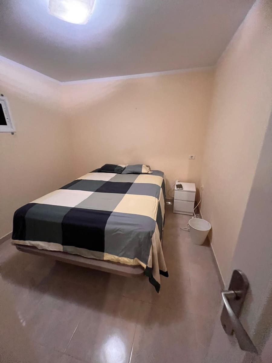 4 soverom Kjedet enebolig til salgs i Adeje med svømmebasseng garasje - € 589 000 (Ref: 9124665)