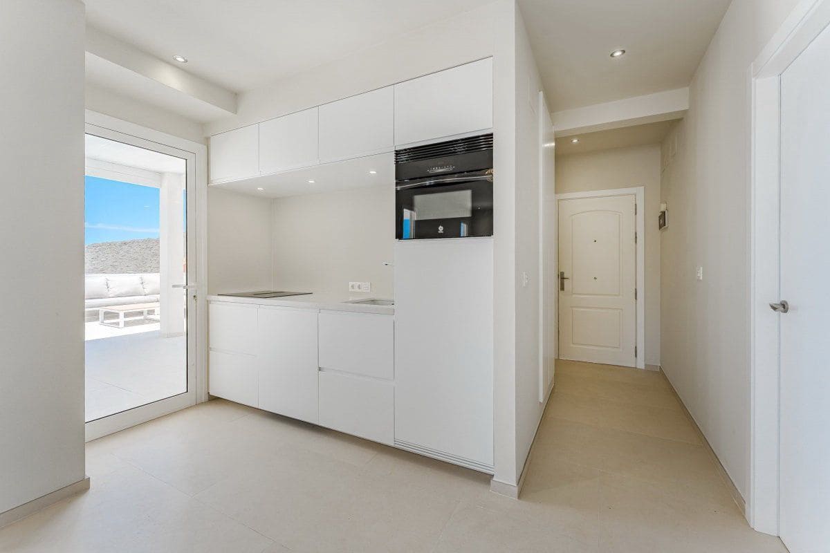 2 soveværelse Penthouse til salg i Torviscas med swimmingpool garage - € 650.000 (Ref: 9126612)