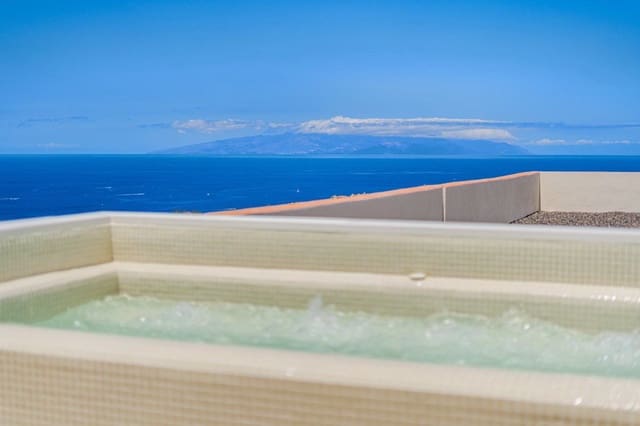 2 slaapkamer Penthouse te koop in Torviscas, Adeje met zwembad garage - € 650.000 (Ref: 9126612)