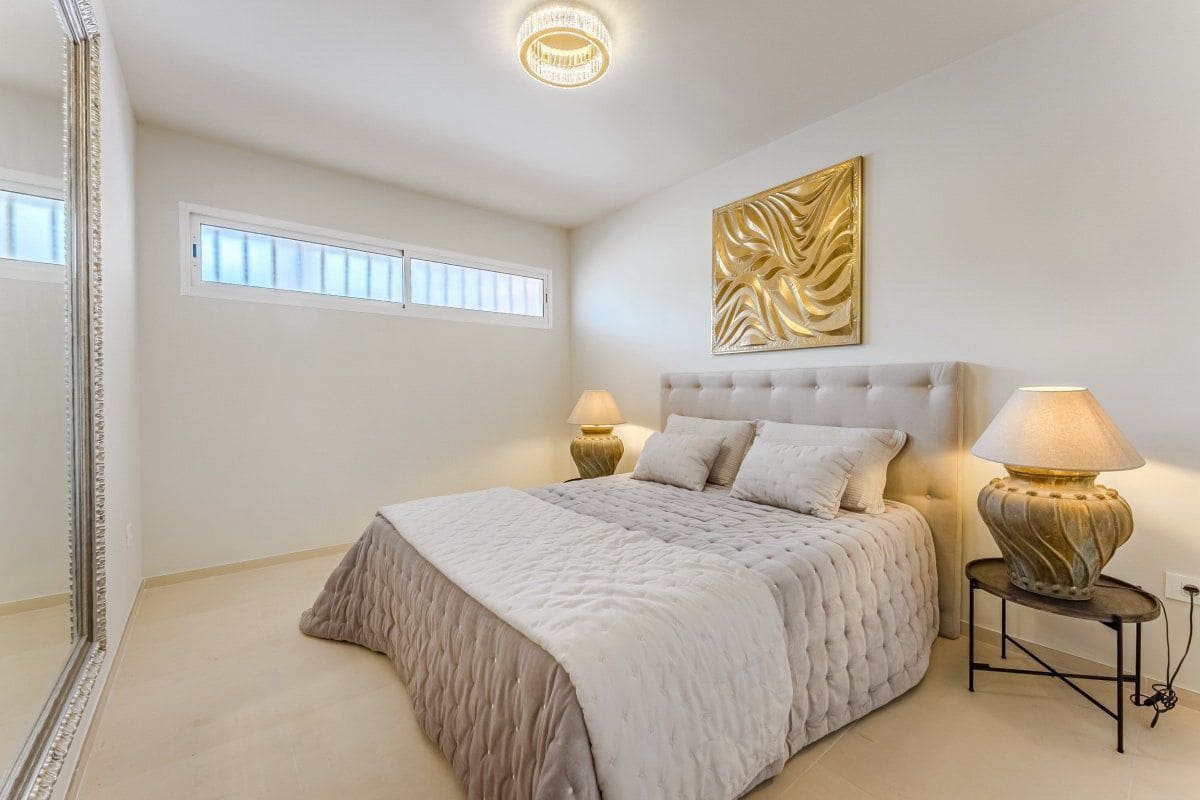 2 soveværelse Penthouse til salg i Torviscas med swimmingpool garage - € 650.000 (Ref: 9126612)