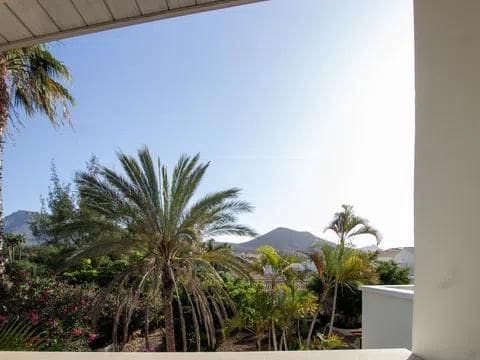 5 soveværelse Villa til salg i Playa de las Americas med swimmingpool garage - € 1.440.000 (Ref: 9126614)