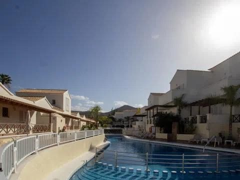 5 soveværelse Villa til salg i Playa de las Americas, Arona med swimmingpool garage - € 1.440.000 (Ref: 9126614)