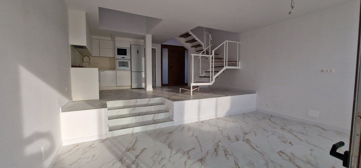 2 soverom Penthouse til salgs i Los Gigantes med svømmebasseng - € 575 000 (Ref: 9128001)