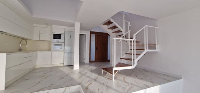 2 sypialnia Penthouse na sprzedaż w Los Gigantes, Santiago del Teide z basenem - 575 000 € (Ref: 9128001)