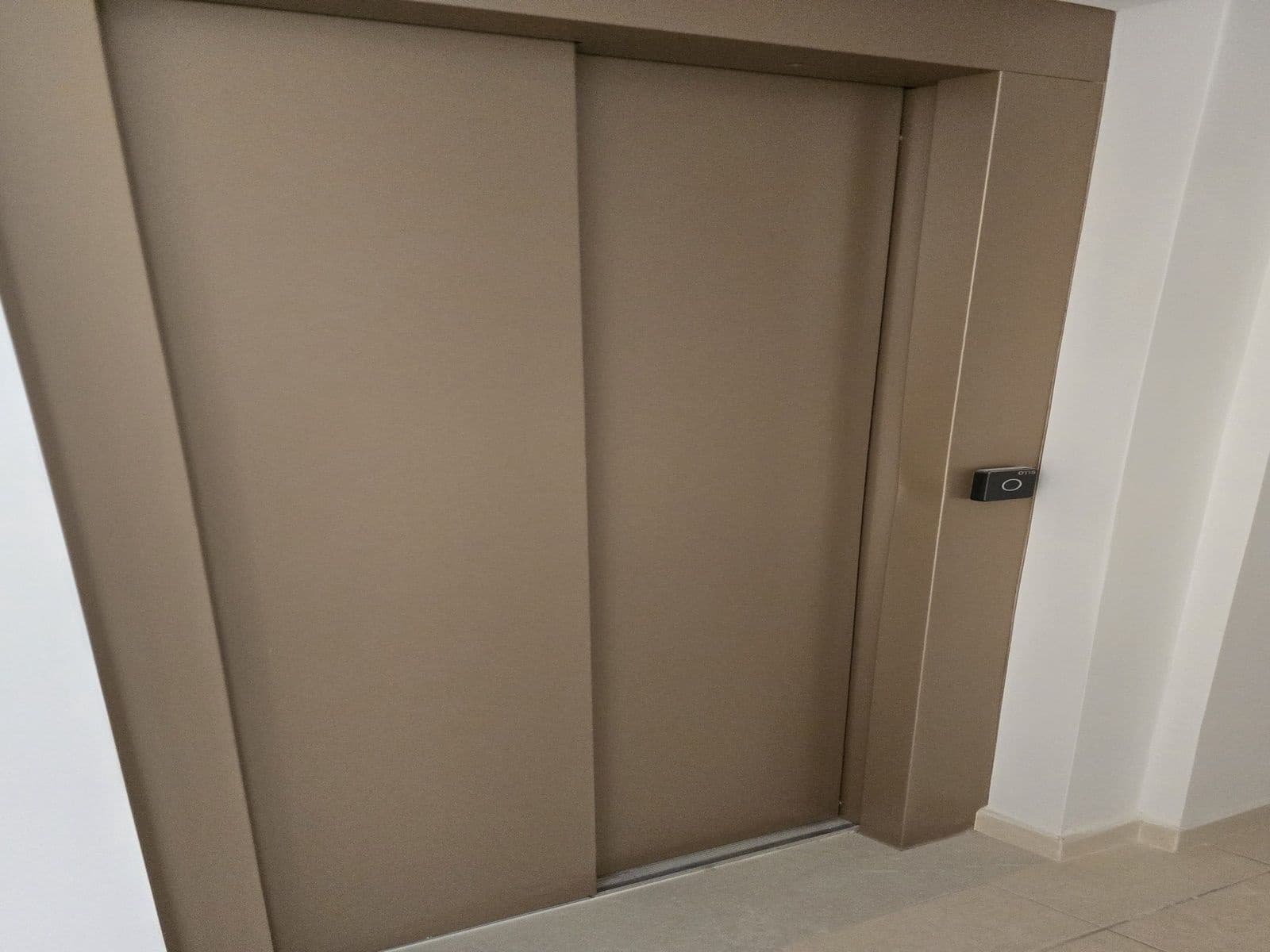 2 Zimmer Apartment zu verkaufen in Guia de Isora mit Pool Garage - 215.000 € (Ref: 9129509)