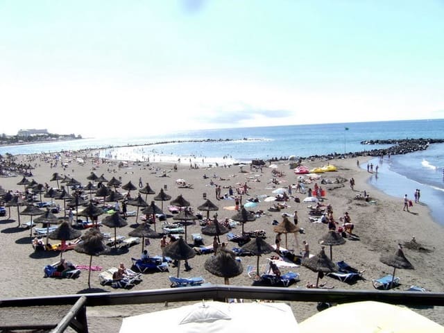 Casa de 1 habitación en Playa de las Americas, Arona en venta con piscina - 370.000 € (Ref: 9129511)