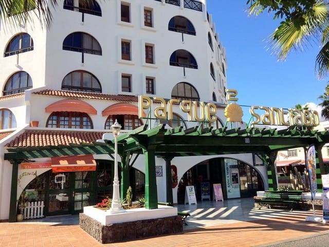1 sypialnia Dom na sprzedaż w Playa de las Americas, Arona z basenem - 370 000 € (Ref: 9129511)