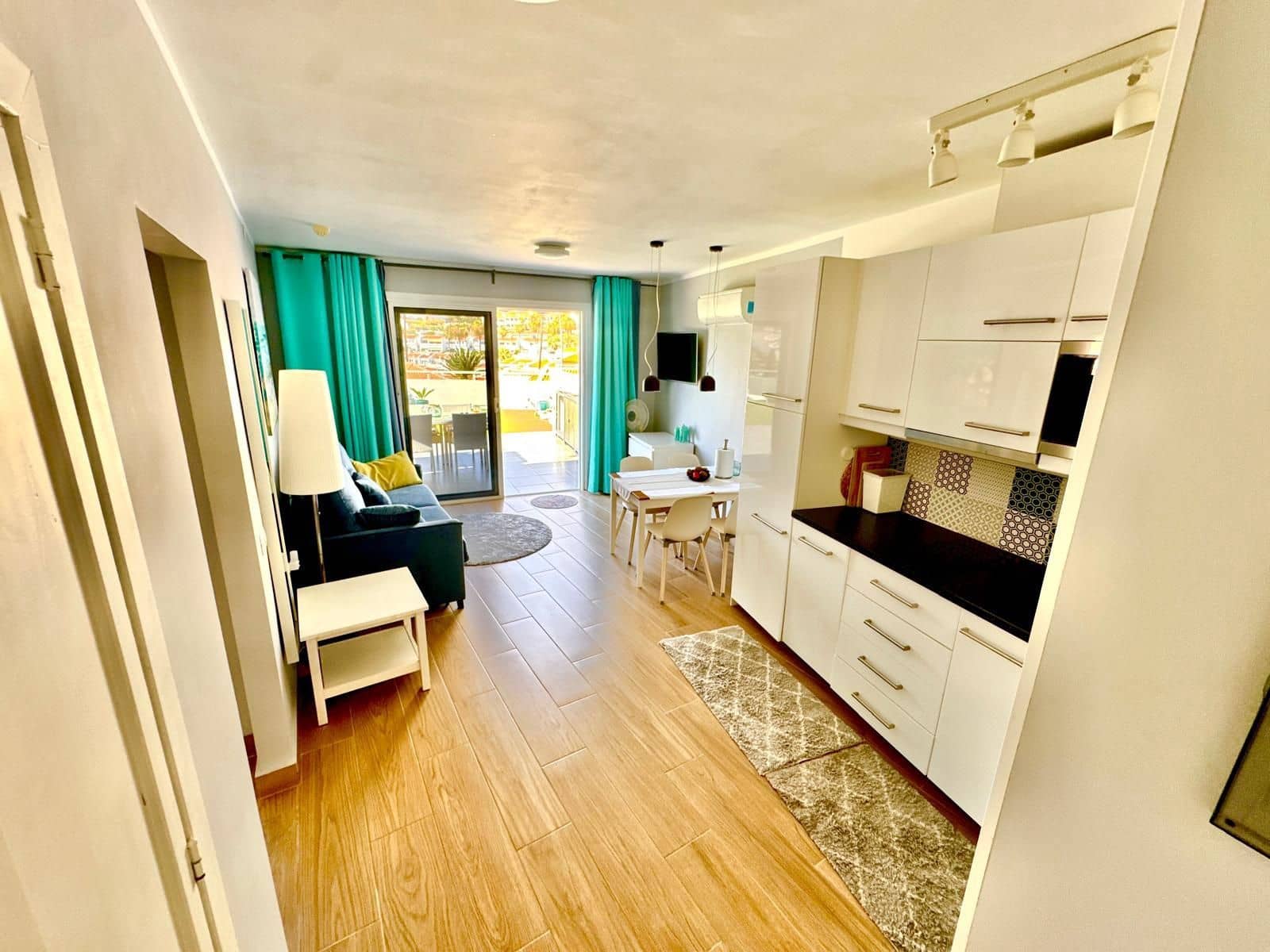 1 quarto Penthouse para venda em Costa Adeje com piscina - 399 000 € (Ref: 9132142)