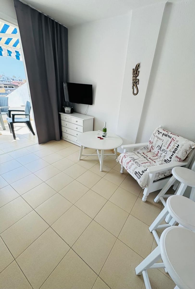 1 soverom Leilighet til salgs i Costa Adeje med svømmebasseng garasje - € 315 000 (Ref: 9132144)