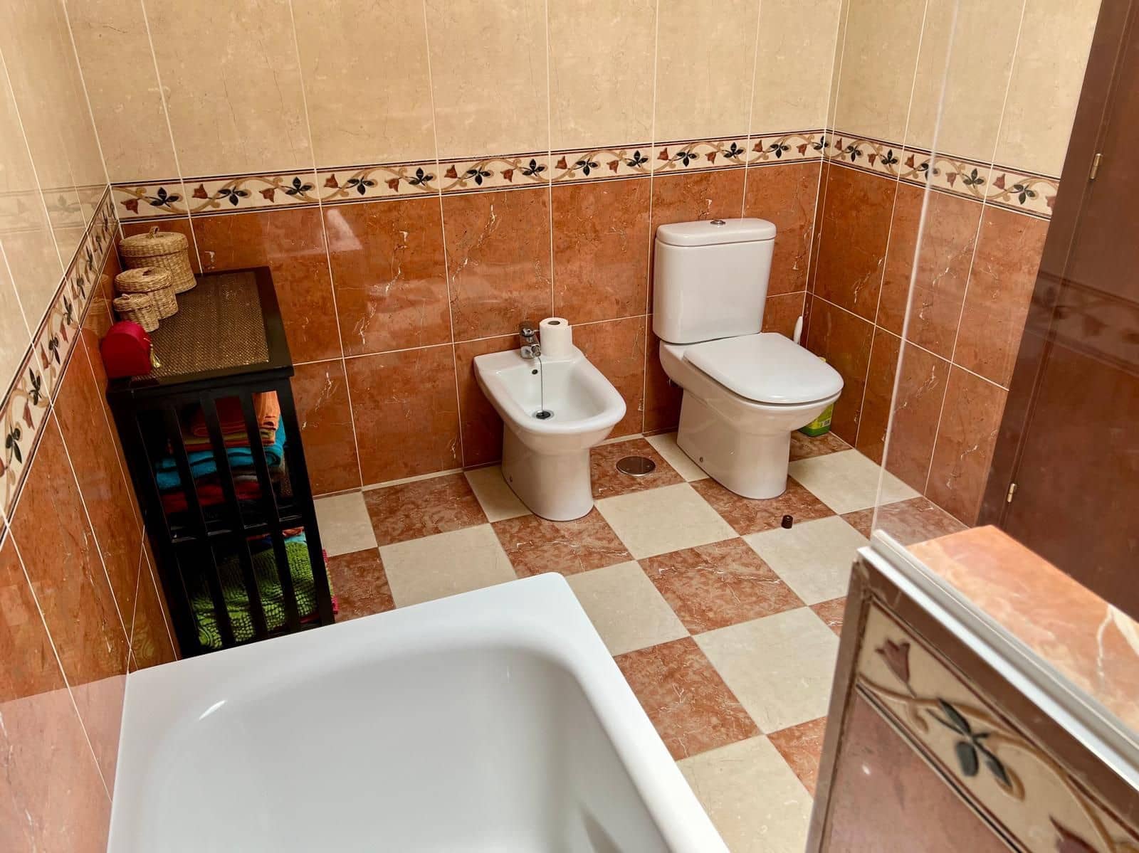 2 soverom Kjedet enebolig til salgs i El Medano med svømmebasseng garasje - € 390 000 (Ref: 9141418)