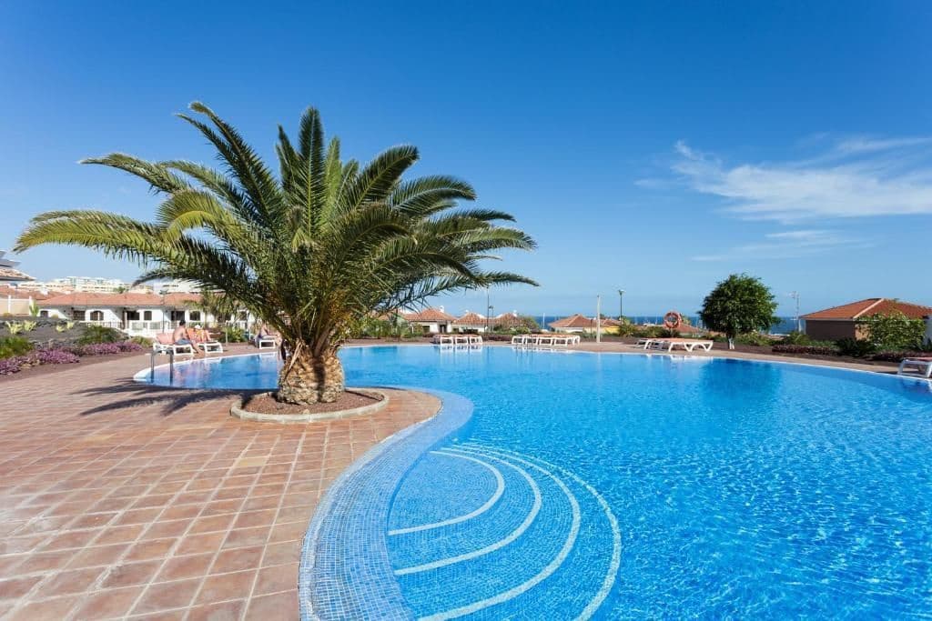 2 bedroom Apartment for sale in Amarilla Golf with pool garage - € 420,000 (Ref: 9146788)