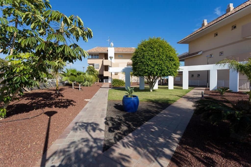 2 bedroom Apartment for sale in Amarilla Golf with pool garage - € 420,000 (Ref: 9146788)