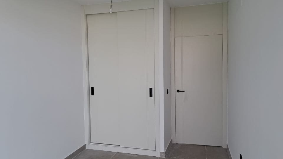 2 sypialnia Penthouse na sprzedaż w El Madronal z basenem garażem - 595 000 € (Ref: 9151733)