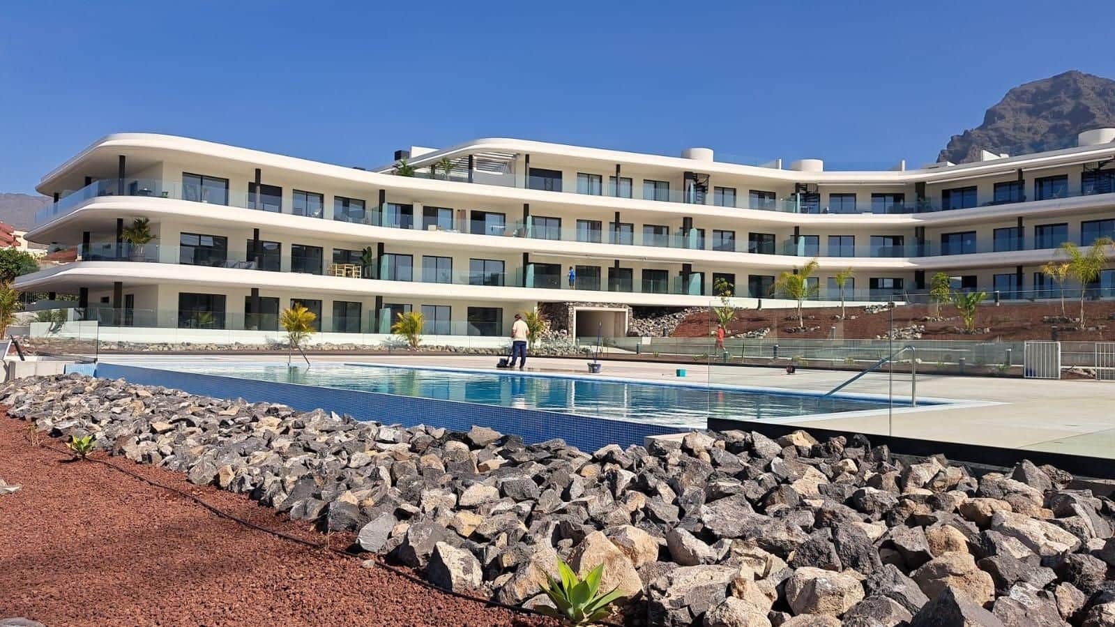 2 sypialnia Penthouse na sprzedaż w El Madronal z basenem garażem - 595 000 € (Ref: 9151733)