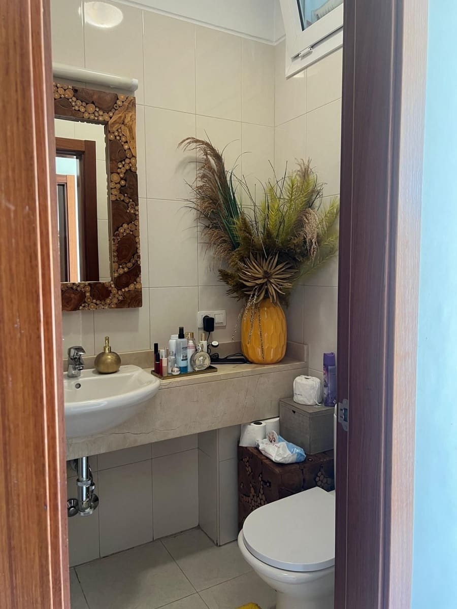 3 soveværelse Villa til salg i Los Cristianos med garage - € 690.000 (Ref: 9151734)