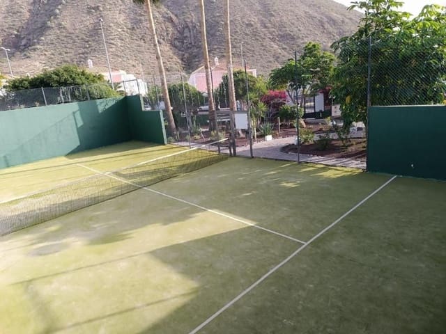 4 soveværelse Villa til salg i Los Cristianos, Arona med swimmingpool garage - € 890.000 (Ref: 9162065)