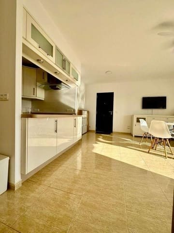 3 soveværelse Villa til leje i Callao Salvaje, Adeje med swimmingpool - € 2.600 (Ref: 9162066)