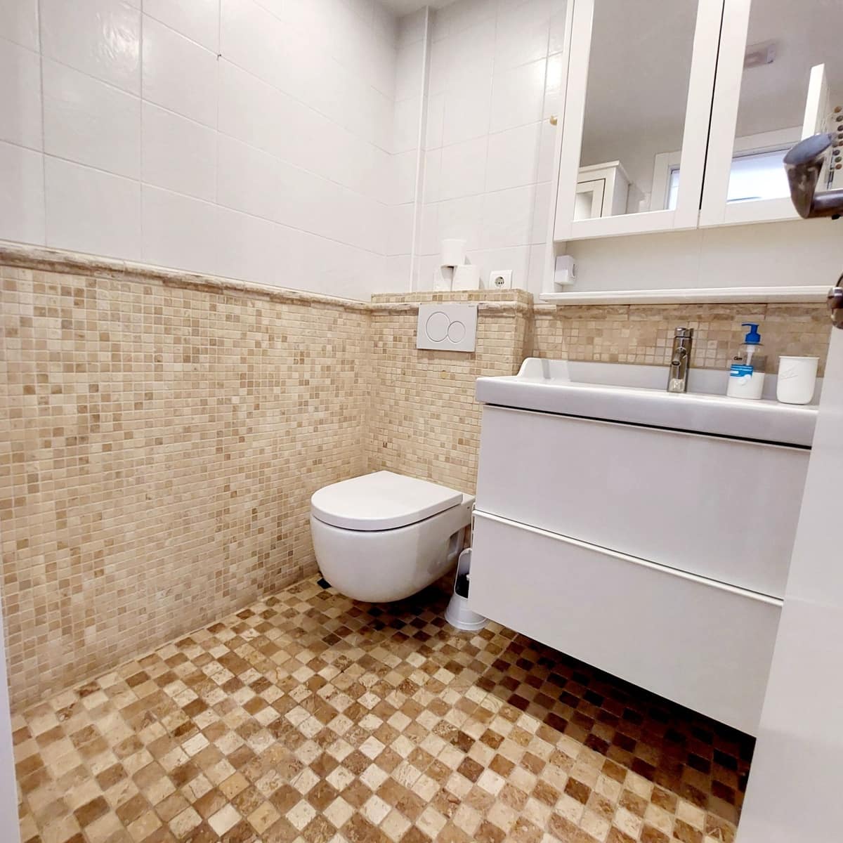 2 soveværelse Byhus til salg i Playa Paraiso med swimmingpool garage - € 365.000 (Ref: 9165536)