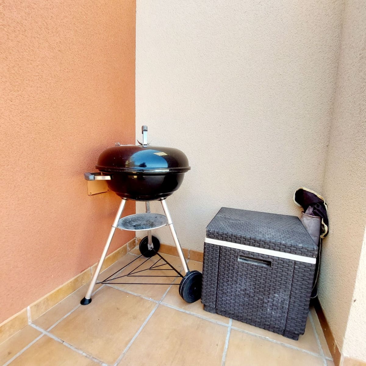 2 soveværelse Byhus til salg i Playa Paraiso med swimmingpool garage - € 365.000 (Ref: 9165536)