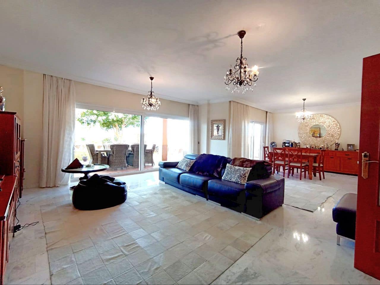 5 soverom Villa til salgs i Puerto Santiago med svømmebasseng garasje - € 890 000 (Ref: 9173225)