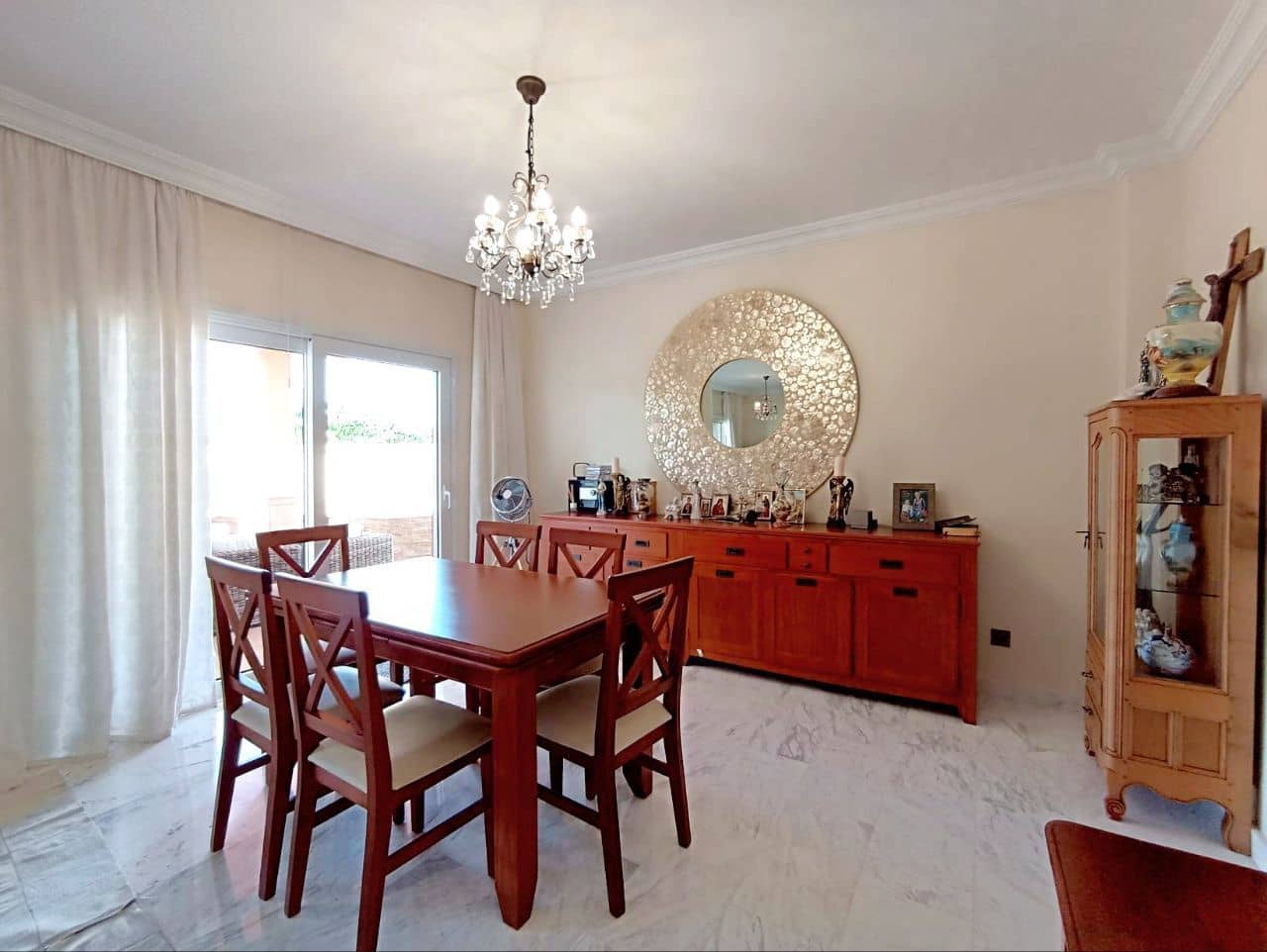 5 soverom Villa til salgs i Puerto Santiago med svømmebasseng garasje - € 890 000 (Ref: 9173225)