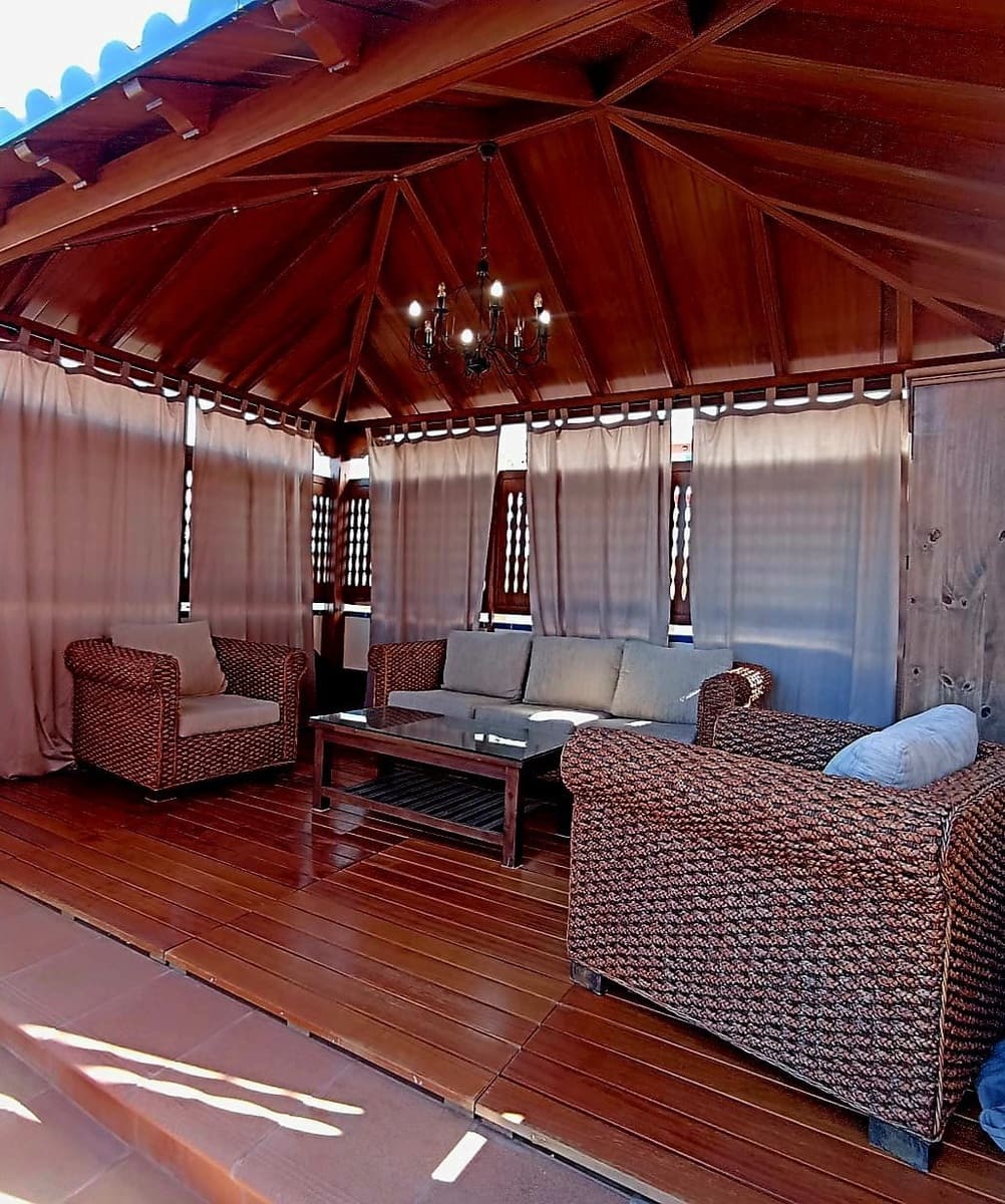 5 soverom Villa til salgs i Puerto Santiago med svømmebasseng garasje - € 890 000 (Ref: 9173225)