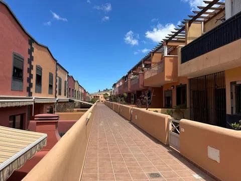 3 chambre Maison de Ville à vendre à Adeje avec garage - 575 000 € (Ref: 9180814)