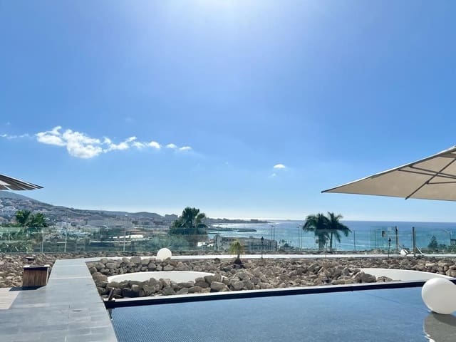 1 quarto Apartamento para venda em Playa del Duque, Adeje com piscina - 580 000 € (Ref: 9183322)