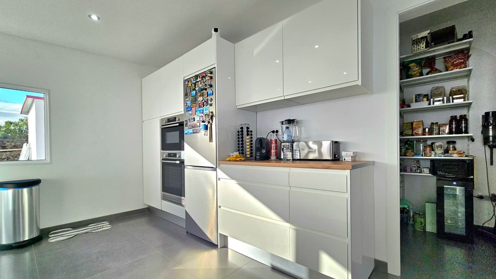 6 soveværelse Finca/Landehus til salg i Guia de Isora med swimmingpool - € 1.200.000 (Ref: 9188103)