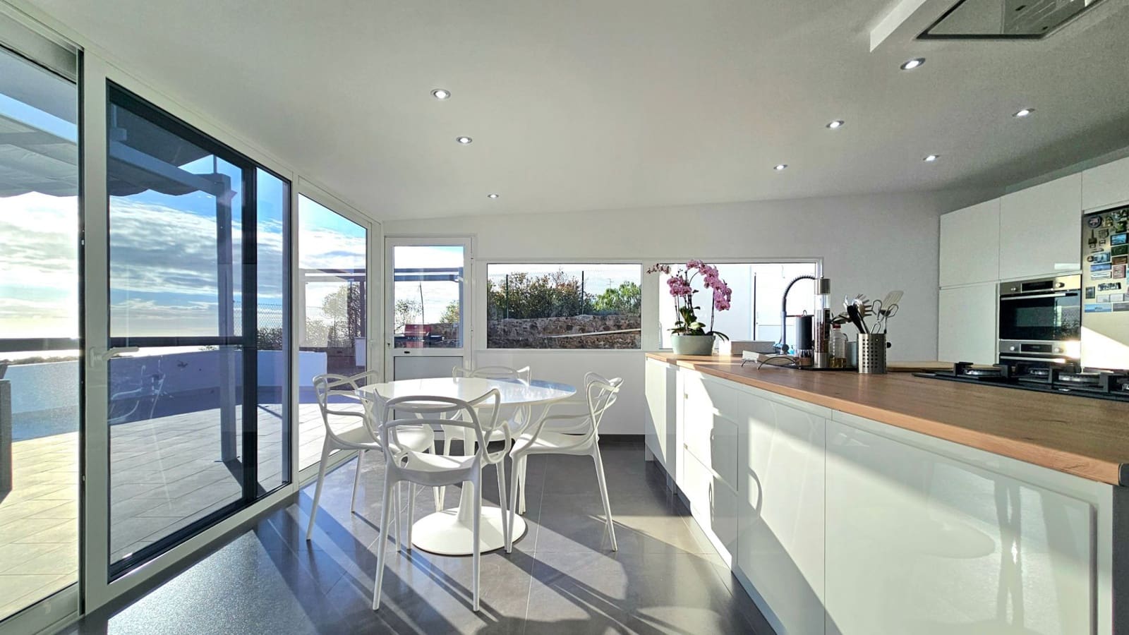 6 soveværelse Finca/Landehus til salg i Guia de Isora med swimmingpool - € 1.200.000 (Ref: 9188103)