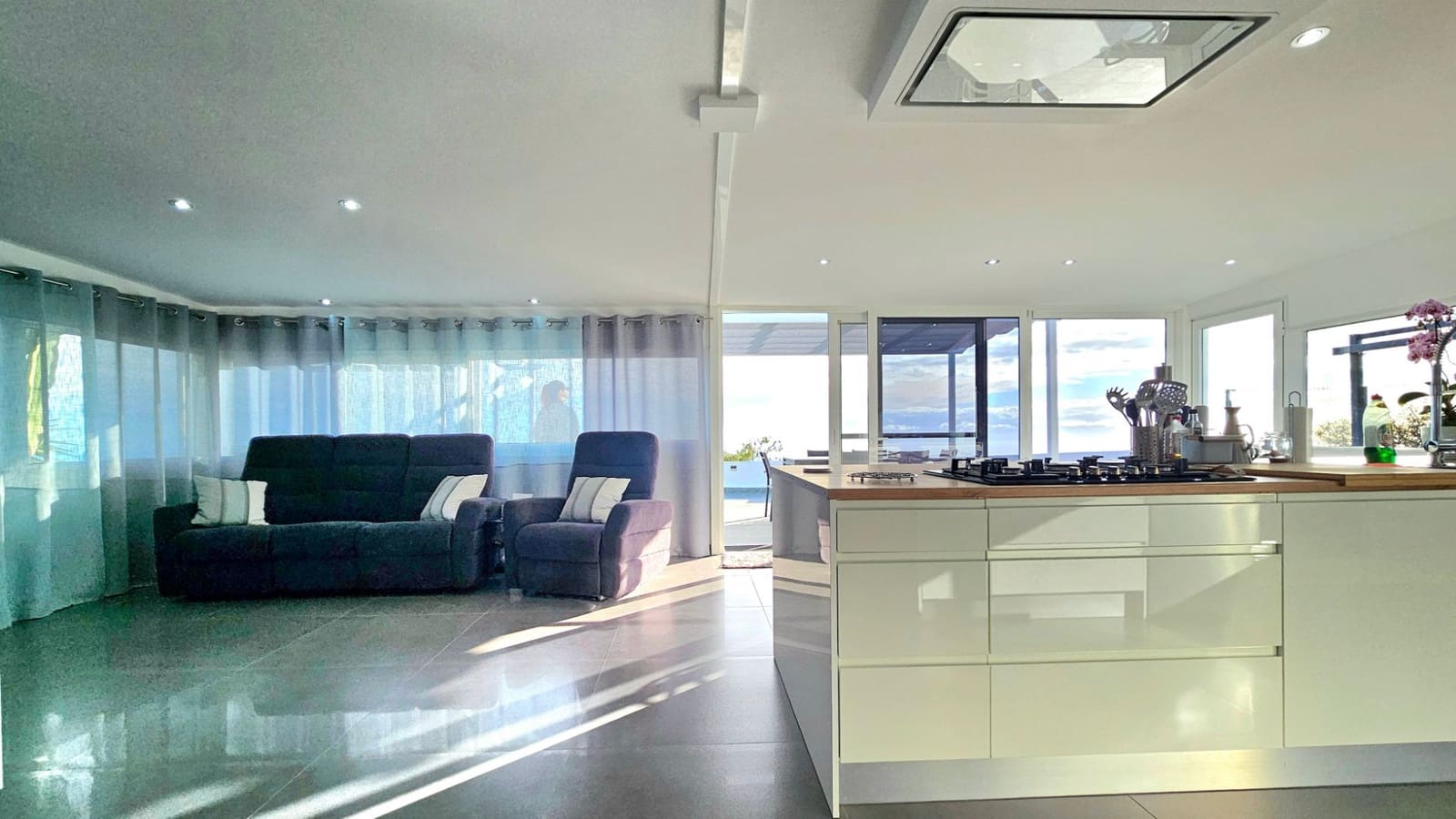 6 soveværelse Finca/Landehus til salg i Guia de Isora med swimmingpool - € 1.200.000 (Ref: 9188103)