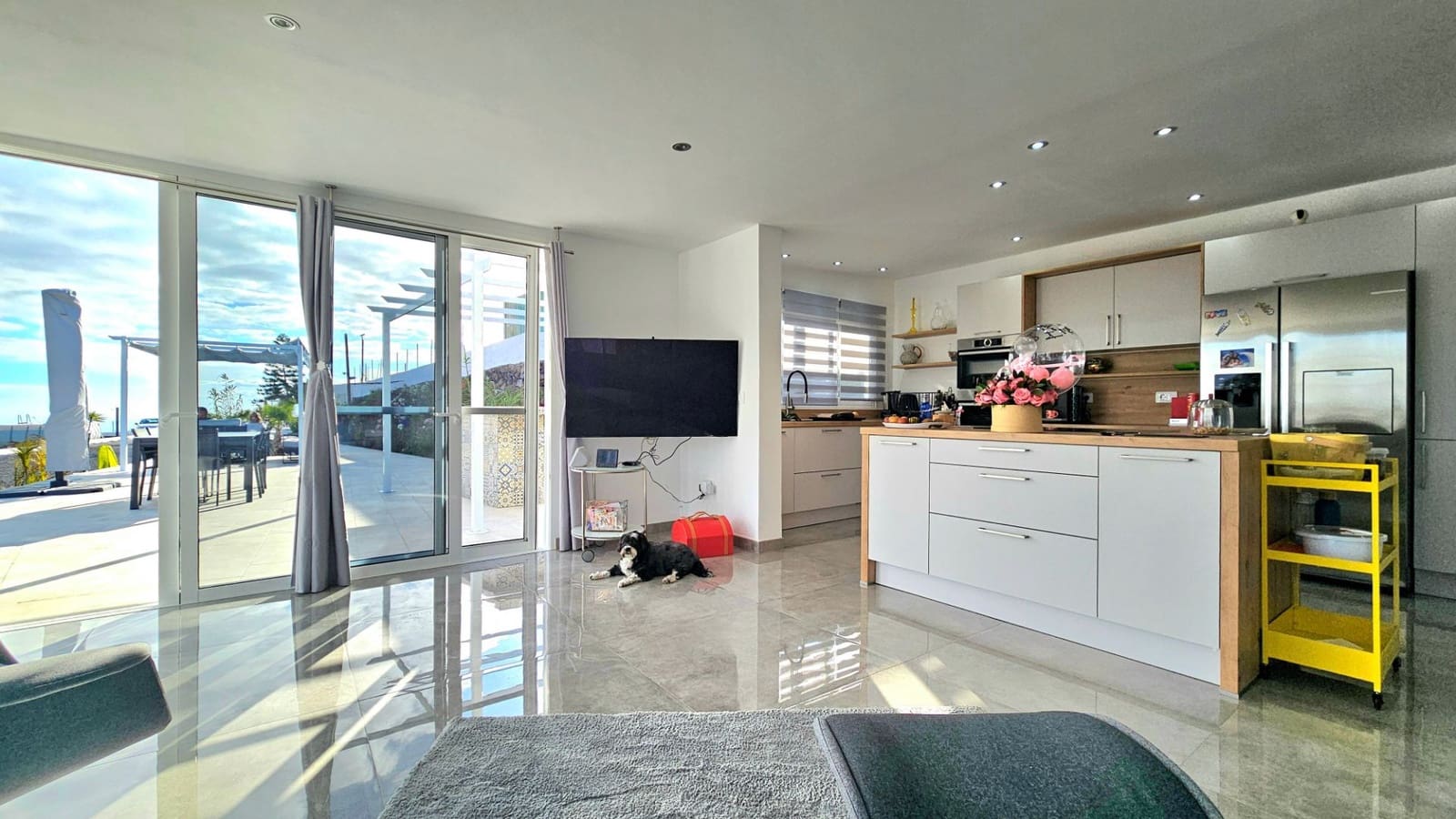 6 soveværelse Finca/Landehus til salg i Guia de Isora med swimmingpool - € 1.200.000 (Ref: 9188103)