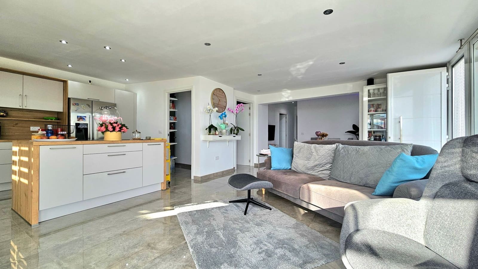 6 soveværelse Finca/Landehus til salg i Guia de Isora med swimmingpool - € 1.200.000 (Ref: 9188103)