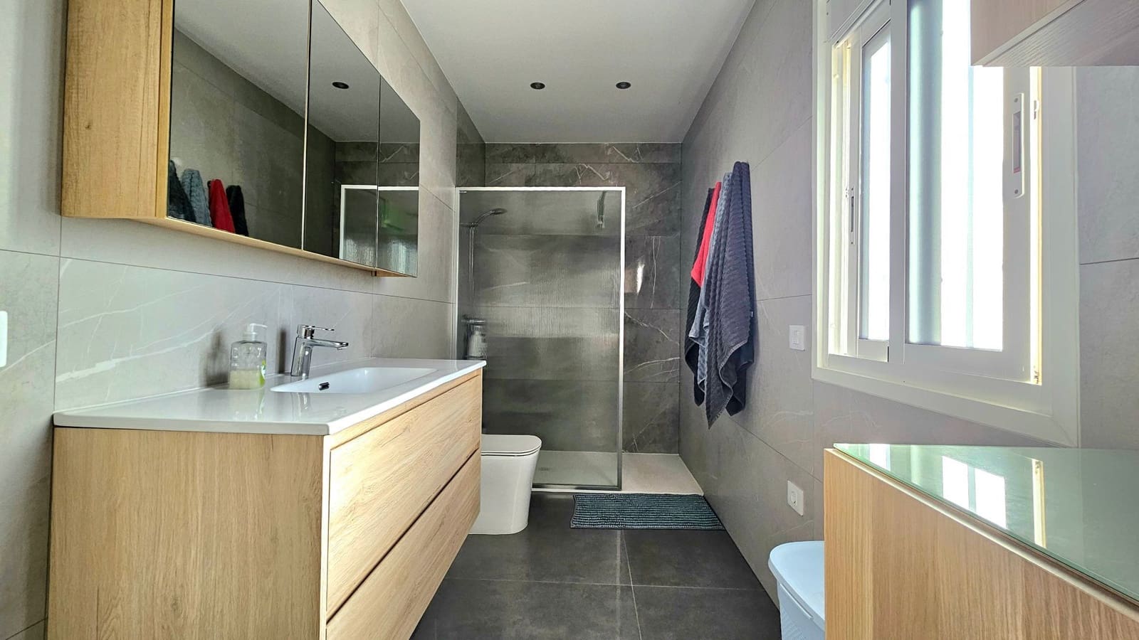 6 soveværelse Finca/Landehus til salg i Guia de Isora med swimmingpool - € 1.200.000 (Ref: 9188103)