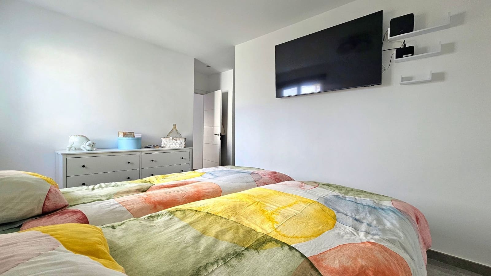 6 soveværelse Finca/Landehus til salg i Guia de Isora med swimmingpool - € 1.200.000 (Ref: 9188103)