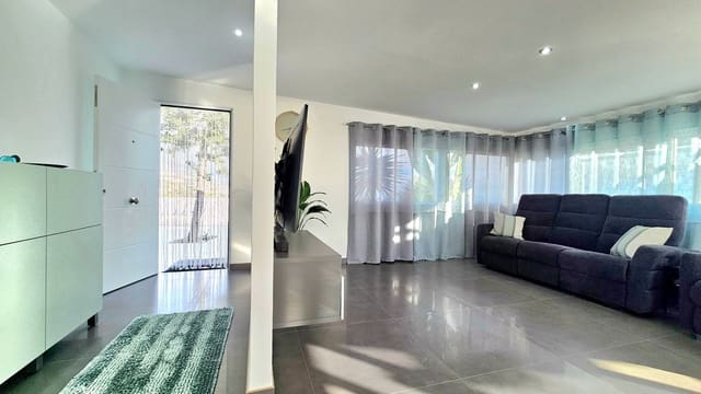 6 soveværelse Finca/Landehus til salg i Guía de Isora med swimmingpool - € 1.200.000 (Ref: 9188103)