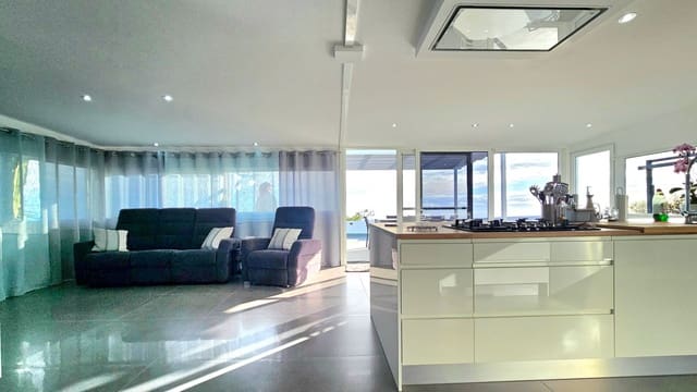 6 soveværelse Finca/Landehus til salg i Guía de Isora med swimmingpool - € 1.200.000 (Ref: 9188103)