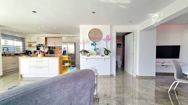 6 soveværelse Finca/Landehus til salg i Guía de Isora med swimmingpool - € 1.200.000 (Ref: 9188103)