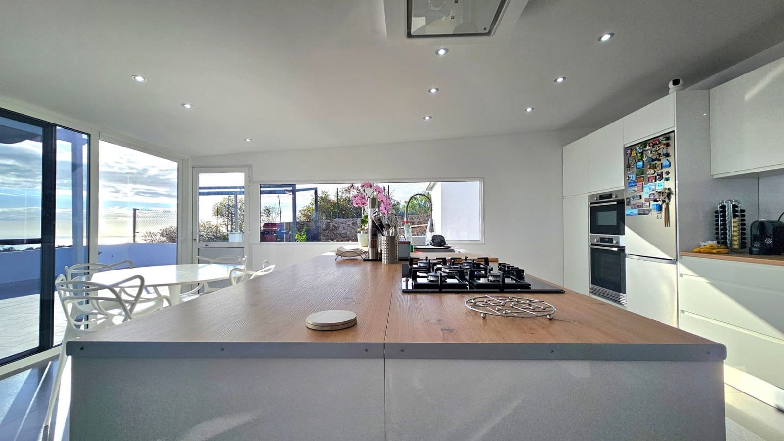 6 soveværelse Finca/Landehus til salg i Guia de Isora med swimmingpool - € 1.200.000 (Ref: 9188103)