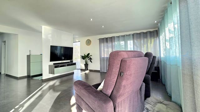 6 soveværelse Finca/Landehus til salg i Guía de Isora med swimmingpool - € 1.200.000 (Ref: 9188103)