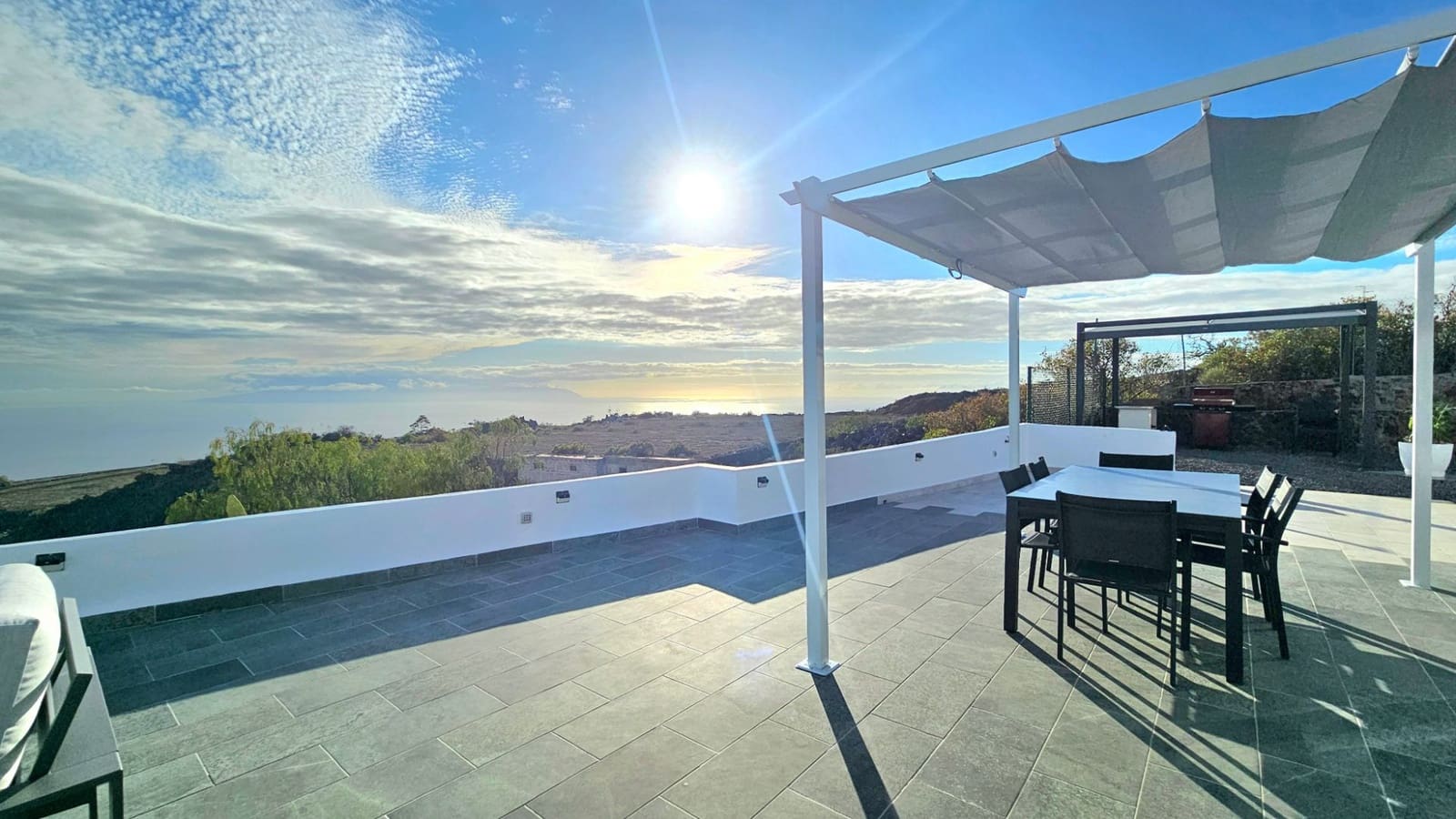 6 soveværelse Finca/Landehus til salg i Guia de Isora med swimmingpool - € 1.200.000 (Ref: 9188103)