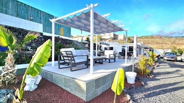 6 soveværelse Finca/Landehus til salg i Guía de Isora med swimmingpool - € 1.200.000 (Ref: 9188103)