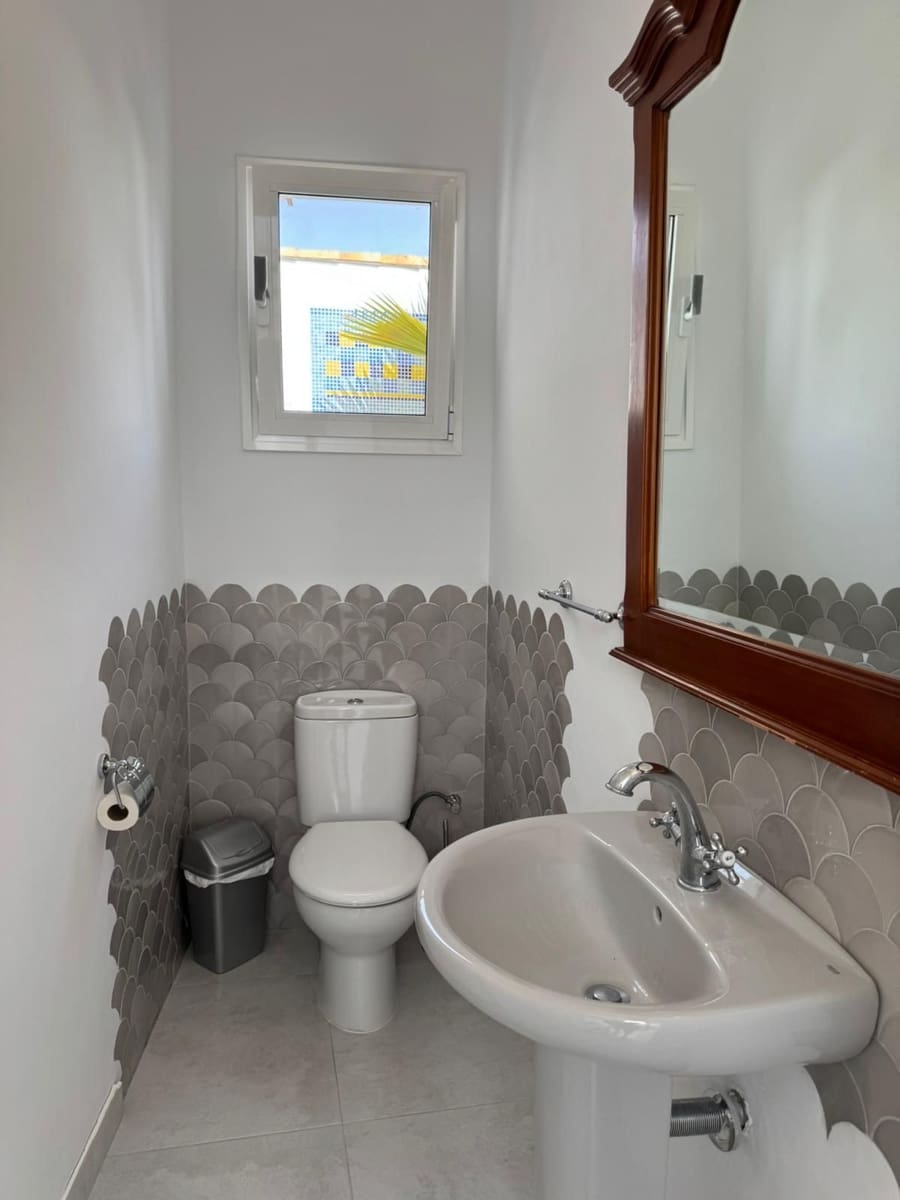 4 soveværelse Finca/Landehus til salg i Charco del Pino med garage - € 595.000 (Ref: 9195307)