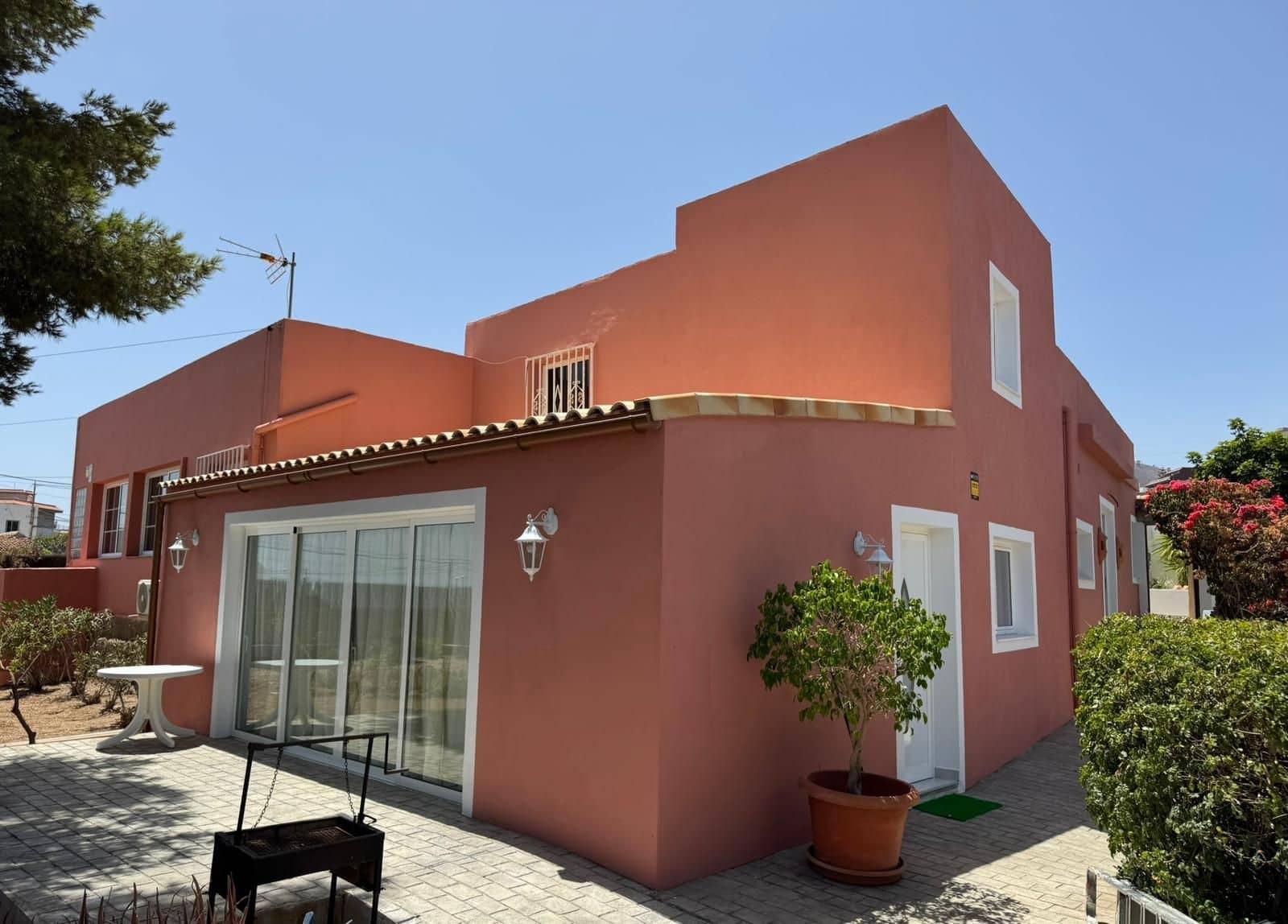 4 soveværelse Finca/Landehus til salg i Charco del Pino med garage - € 595.000 (Ref: 9195307)