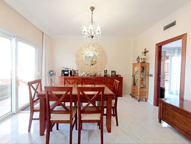 5 soveværelse Villa til salg i Puerto Santiago, Santiago del Teide med swimmingpool garage - € 890.000 (Ref: 9202227)