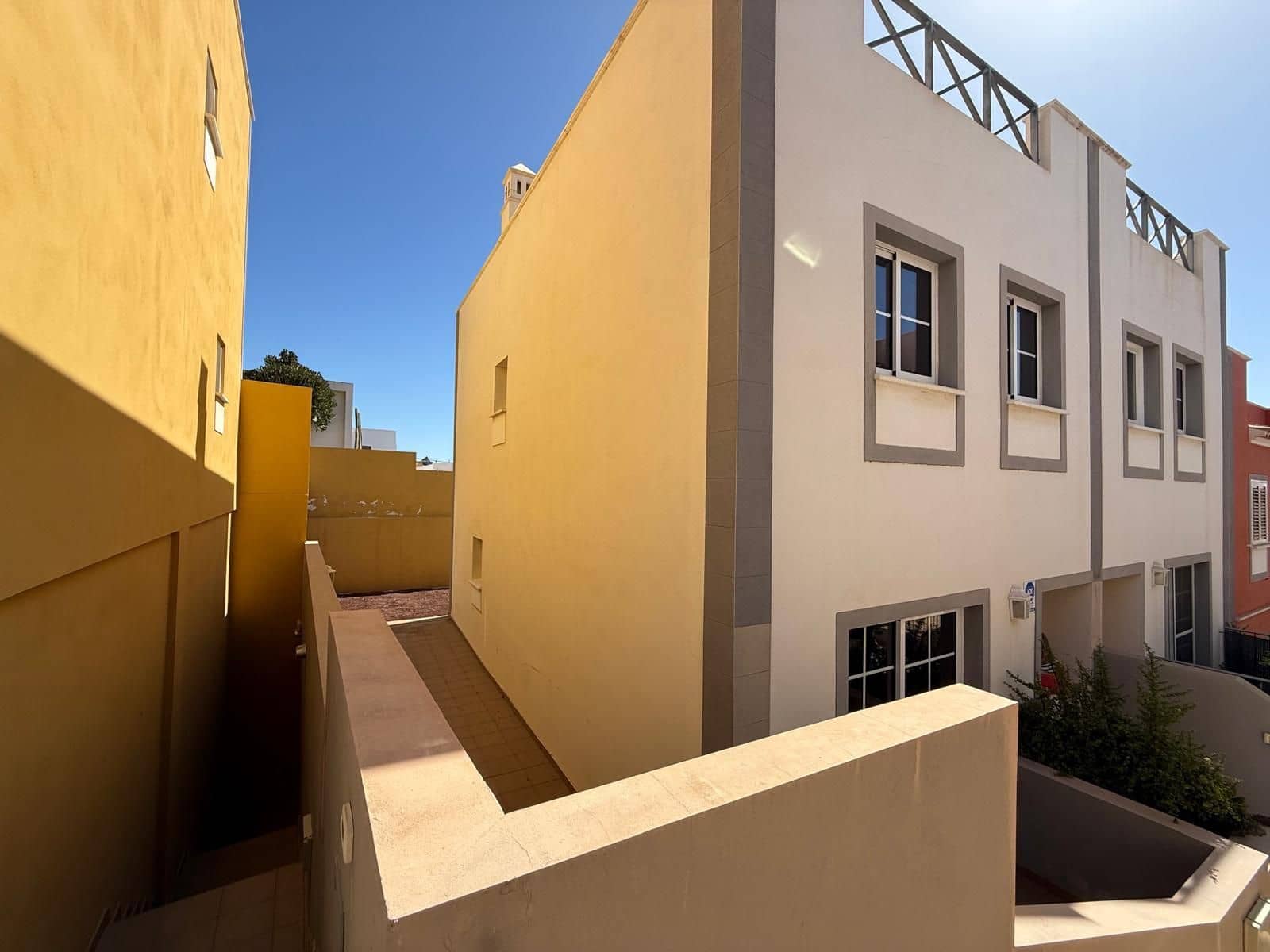 3 soveværelse Villa til salg i Arafo med garage - € 325.000 (Ref: 9208123)