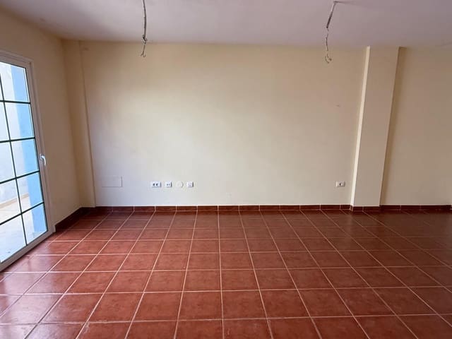 3 soveværelse Villa til salg i Arafo med garage - € 325.000 (Ref: 9208123)