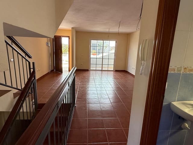 3 soveværelse Villa til salg i Arafo med garage - € 325.000 (Ref: 9208123)