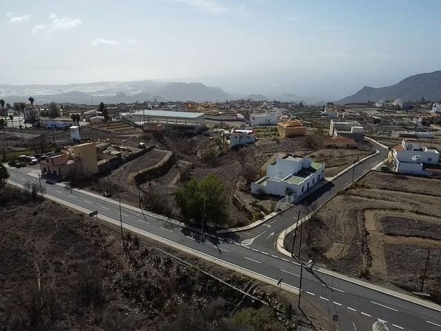 Działka budowlana na sprzedaż w Vilaflor - 79 000 € (Ref: 9236054)