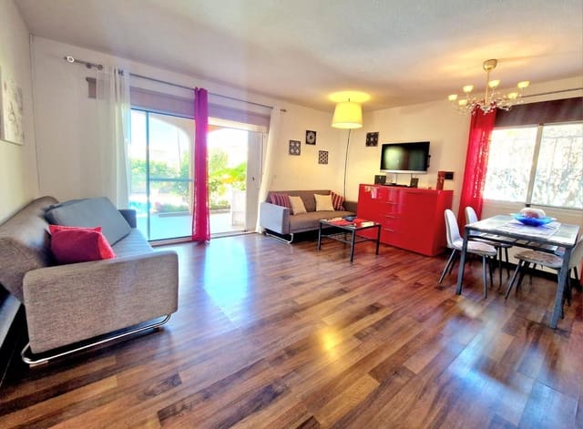 3 soveværelse Villa til salg i Callao Salvaje, Adeje med swimmingpool - € 749.000 (Ref: 9242732)